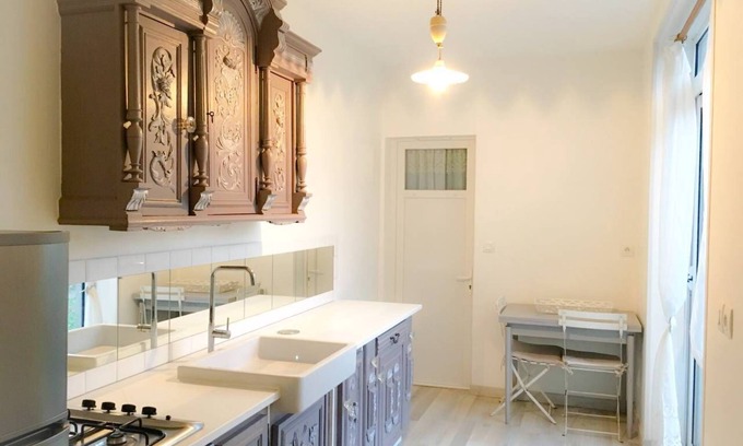 Saint-Pierre-des-Corps House | Gite, Detached house with garden, quiet, near train station