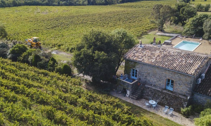 Fressac Other | Gîte in the middle of the vineyards with swimming pool, jacuzzi, air conditioning