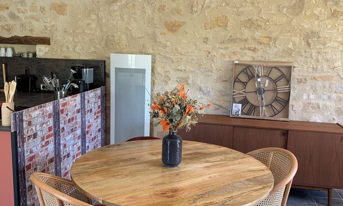 Gourdon House | Gite Indépendant 4-6 Personnes Avec Piscine Privative