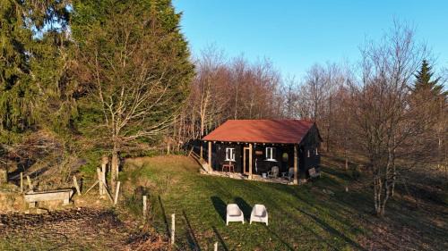 Beyssac Ski Chalet | Gite La Chouette