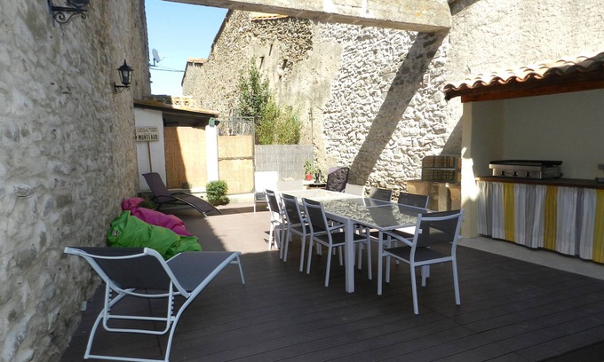Montlaur House | Gite Le Vieux Pressoir, Val de Dagne. Near Carcassonne. Heart of the Corbières!