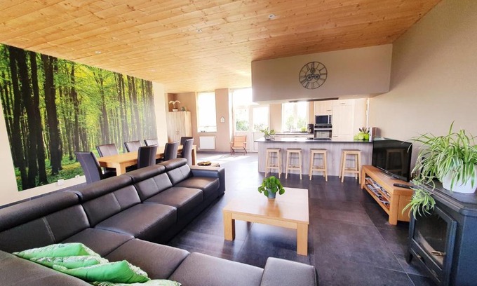 Houyet House | Gite Li School