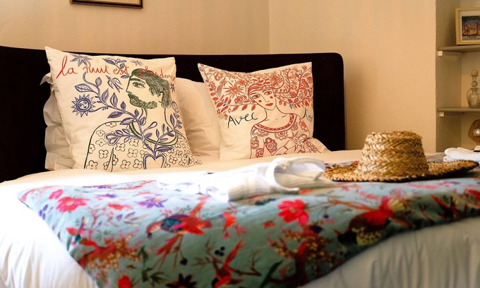 Le Bar-sur-Loup Apartment | Gite Mimosa, Gite zen avec spa et lit ronds