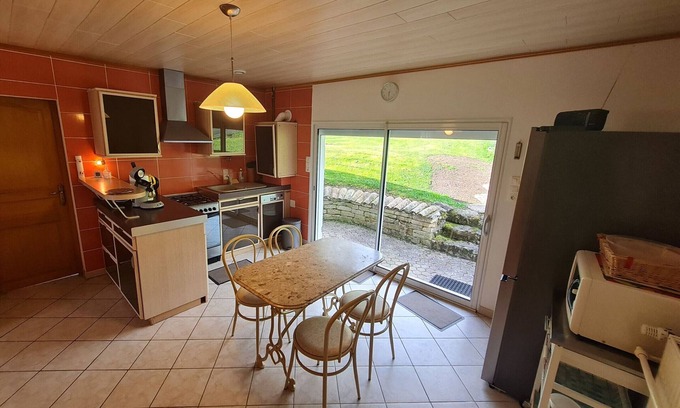 Mont-le-Vignoble Cottage | Gite Mont-le-Vignoble, 2 bedrooms, 4 persons