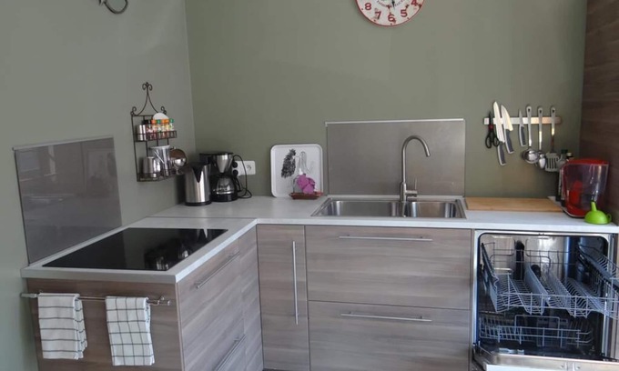 Montreuil-sur-Mer House | Gite Montreuil 1 to 6 people: L'Art du temps le Gite