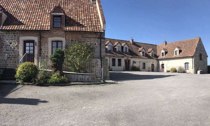 Tingry House | Gîte with covered swimming pool on the Opal Coast