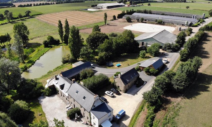 Plouegat-Moysan House | Gites de la Haie
