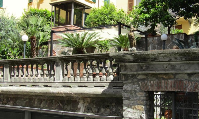 La Spezia Historic Centre House | Glam Resort Villa Maria Luigia
