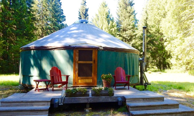 Sandpoint Cabin | Glamp in our beautiful North Idaho Yurt