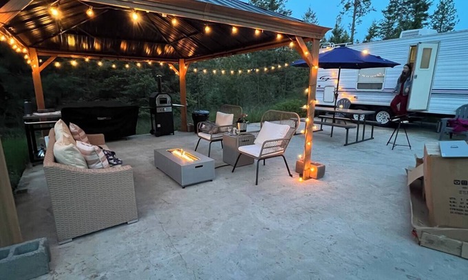 Athol House | Glamping -10 mins to Silverwood!