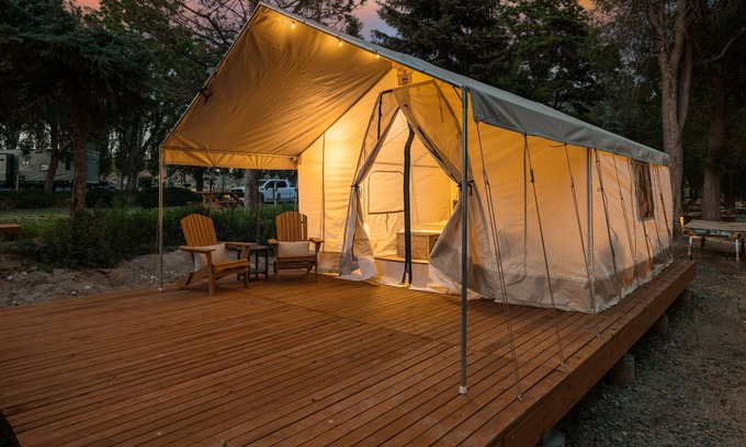 Soap Lake RV Rental | Glamping Getaway by Soap Lake's Healing Waters