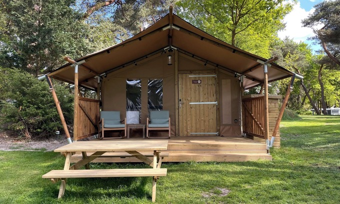 Beerze Cabin | Glamping in safari style! A luxurious and stylishly furnished glamping tent!