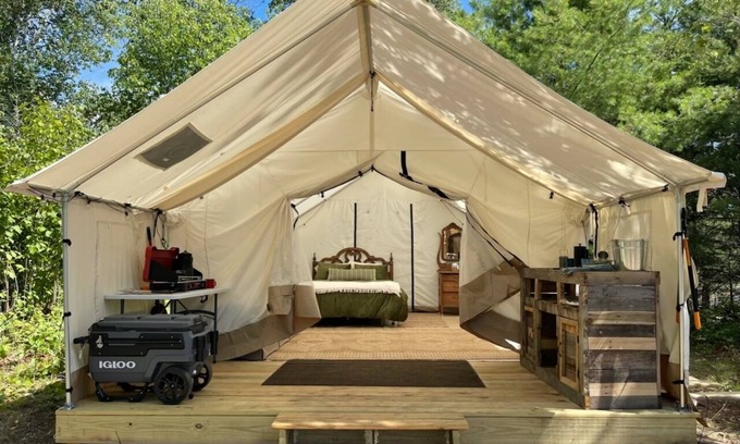 Cook RV Rental | Glamping on Lake Vermilion with everything you need.