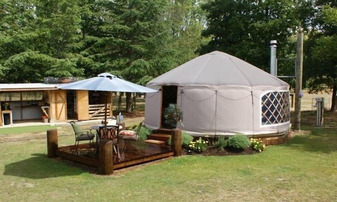 Alexandra House | Glamping Retreat - Rural Alexandra