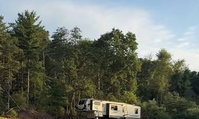 Augusta House | Glamping RV 1 Bed 1 Bath