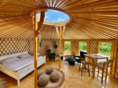 Blucina Other | Glamping ve vinici - Jurty zijumarcipan - Jižní Morava