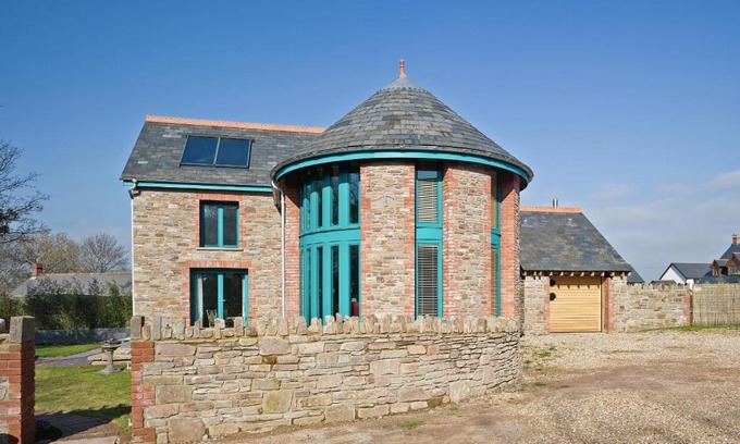 Glasbury House | Glas-Y-Dorlan