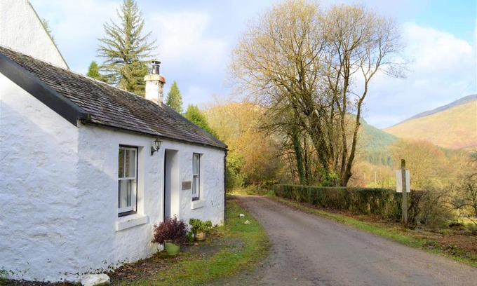 Cairndow House | Glenbranter Cottage