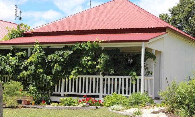 Glenlyon House | Glenlyon Dam Holiday Cottage & Farmstay