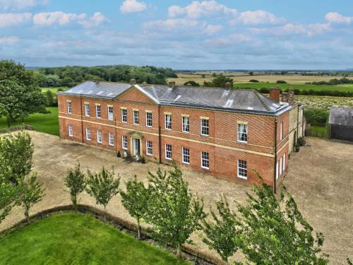Glentham House | Glentworth Hall by Group Retreats