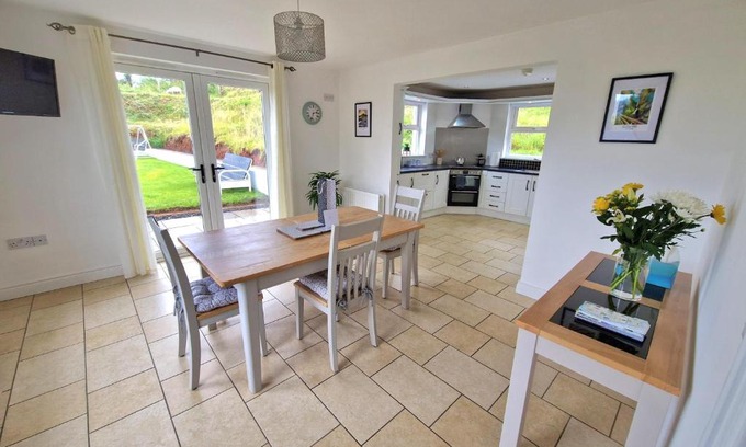 Glenariff House | GlenVista Holiday Accommodation