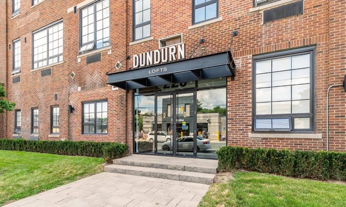 Kirkendall North Apartment | GLOBALSTAY UV Disinfected Bright Cozy Loft Gym Parking