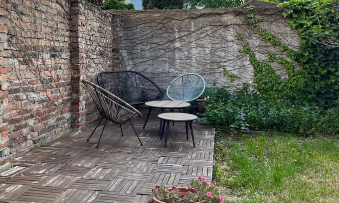 Savski Venac Apartment | Gloria 4 comfortable 1-bedroom with WiFi and AC in charming Beograd