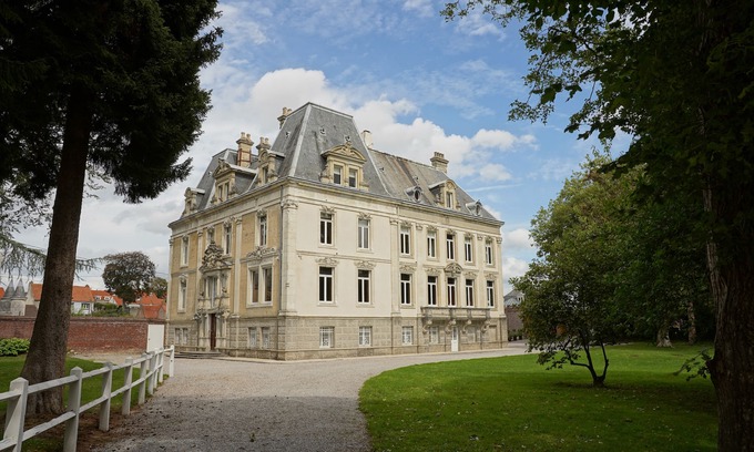 Hallines House | Glorious Chateau, 30 minutes from the Channel Tunnel, that sleeps 26 in style