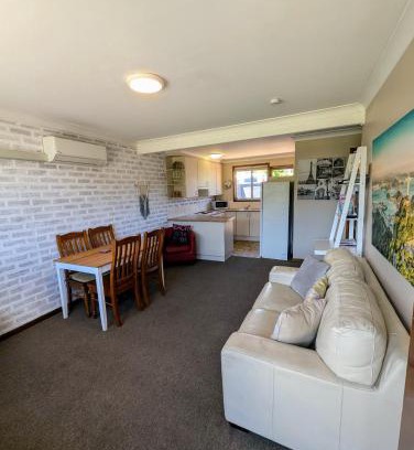Gloucester Apartment | Gloucester - 2 Bedroom Apartments