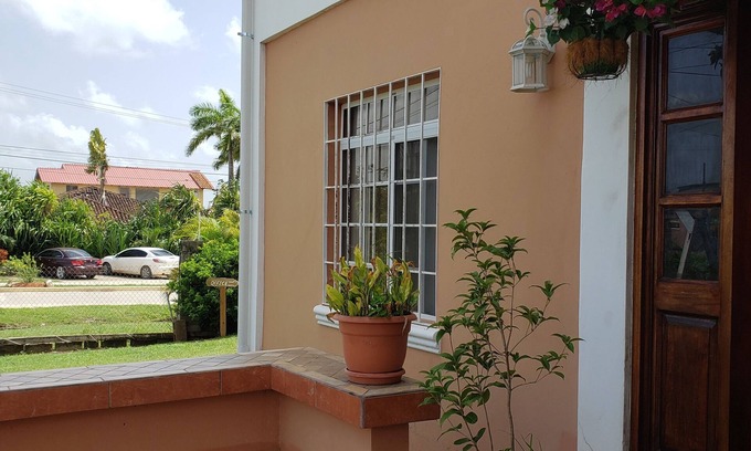 Armenia Bed & Breakfast | GM Suites Bed & Breakfast