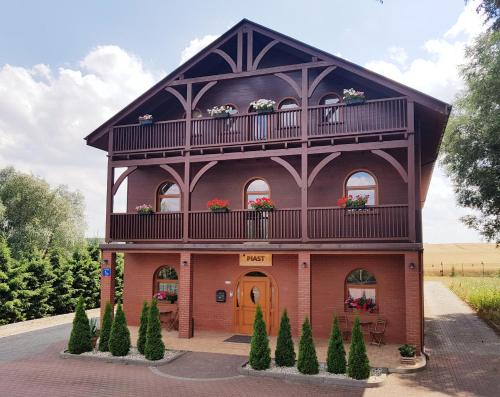 Brzezno Other | Gościniec Piast Pokoje i Camper Park