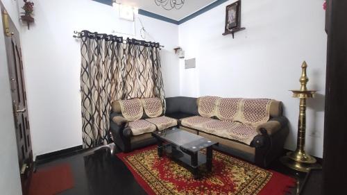 Munnar House | Gokulam Holiday Home