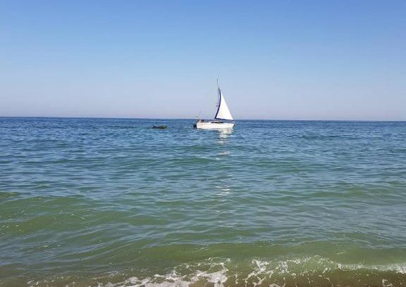 Karolino-Bugaz Apartment | Gold Bugaz Apartment near the sea