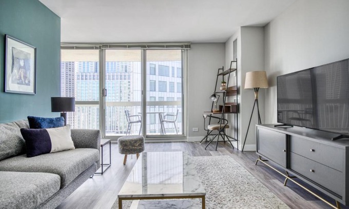 Rush and Division Apartment | Gold Coast 1BR w Gym Terrace nr Lake the L CHI-64
