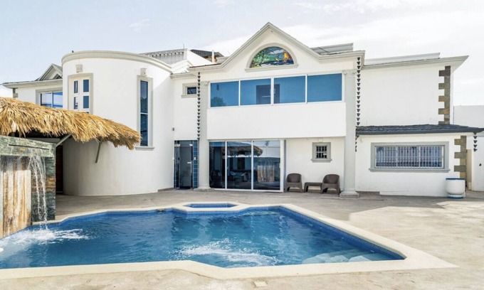 Santiago de los Caballeros House | GOLD VILLA