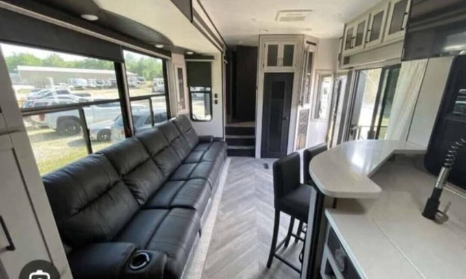 Phoenix Lake-Cedar Ridge House | Gold Rush Historic Location with Luxurious Recreational Vehicle with Porch