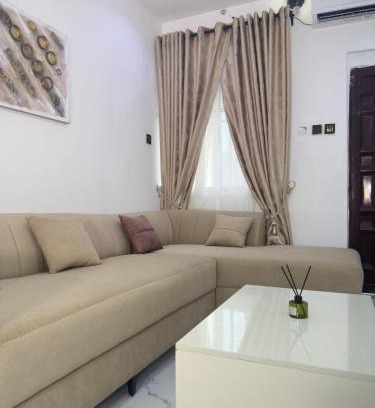 Ekrokpe Apartment | Goldeekoin Apartment and Hotel