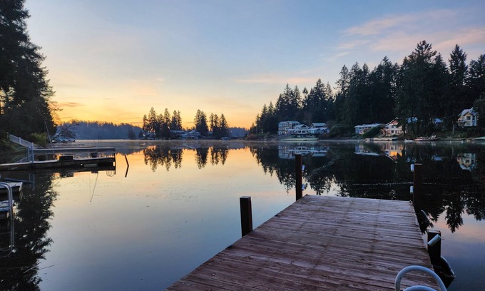 Lacey House | Golden Accents on Long Lake- Kayaks & Paddle boards included