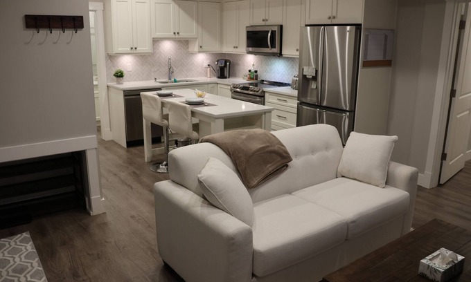 Maple Ridge House | Golden Ears Nature's Delight