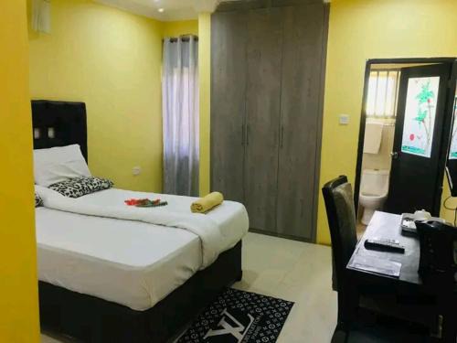 Lusaka Province Hotel | Golden Hills Lodge Zambia