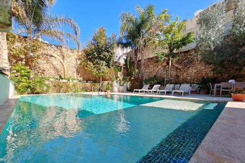 Birkirkara House | Golden House