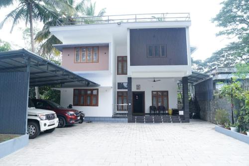 Mannarkkad House | Golden Nest