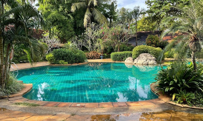 Nang Lae Resort | Golden Pine Resort