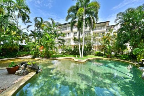 Yorkeys Knob Resort | Golden Sands Beachfront Resort