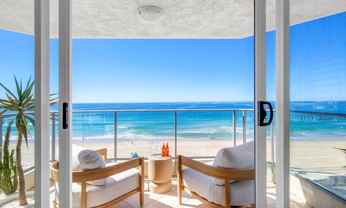 Mermaid Beach Apartment | Golden Sands of Mermaid Beach