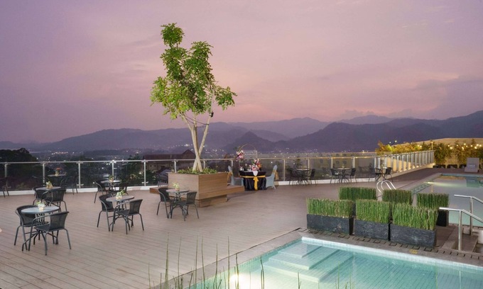 Bandar Lampung Bed & Breakfast | Golden Tulip Springhill Lampung