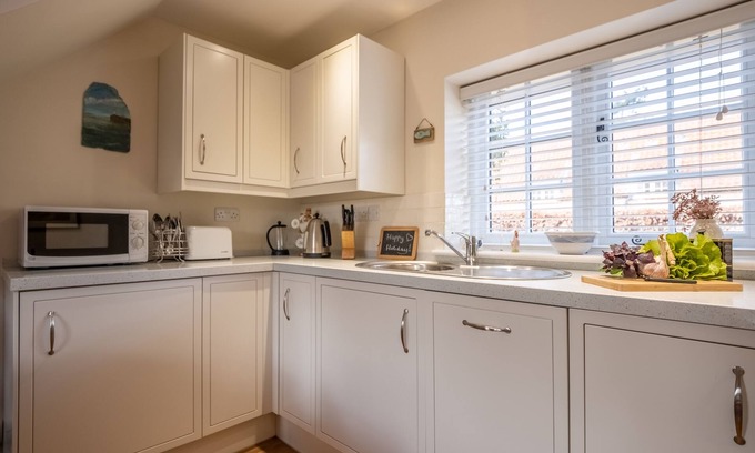 Deepdale Cottage | Goldfinch, Burnham Norton, Norfolk
