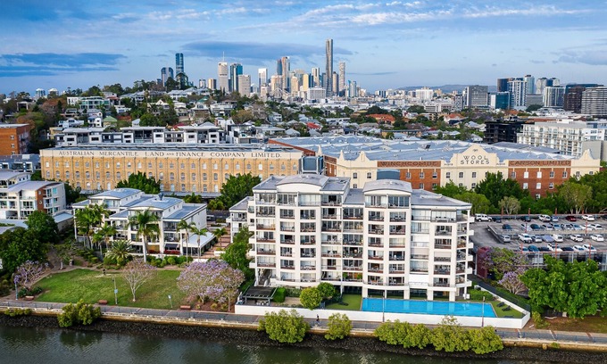Teneriffe Apartment | Goldsborough Place Apartments