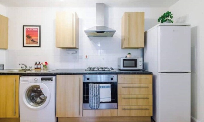 Coventry Apartment | Goldsmith Place by Patternbricks