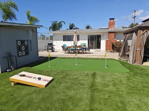 Olde Carlsbad House | Golf - Beach - Legoland - Shopping - Dining